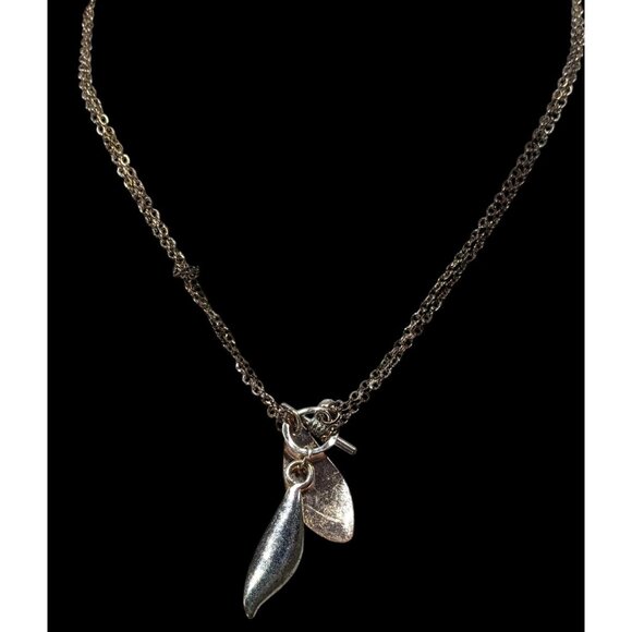 Whimsical Fairycore Leaf Charm Toggle Necklace - Picture 4 of 6